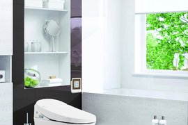 Nỗi lo khi sử dụng bồn cầu điện tử Viglacera mà lại mất điện