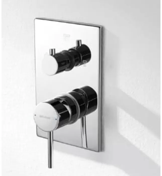 Bộ điều chỉnh nhiệt độ sen tắm Bravat P69193C-2-ENG