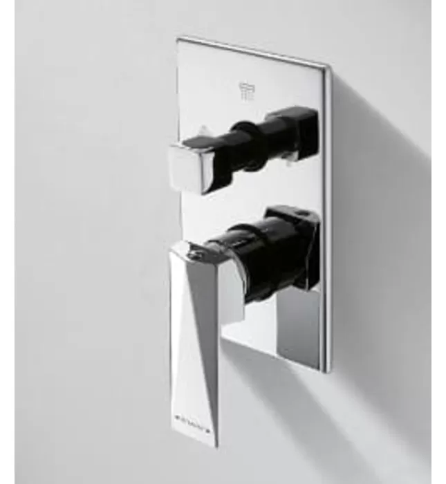 Bộ điều chỉnh nhiệt độ sen tắm Bravat P69197C-2-ENG