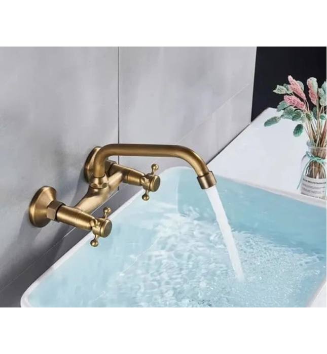 Vòi chậu rửa gắn tường cổ điển Clean Max VCD1918