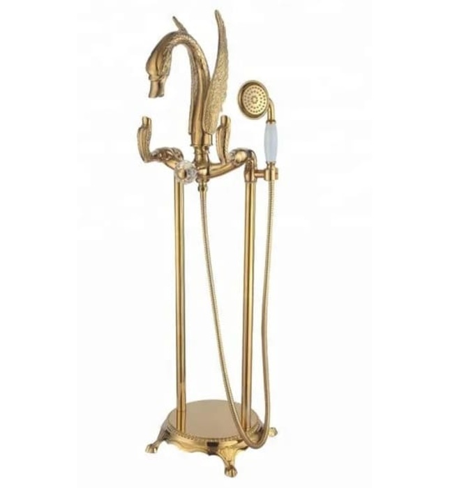 Sen Xả Bồn Tắm Đặt Sàn Kiểu Thiên Nga CleanMax STN068 