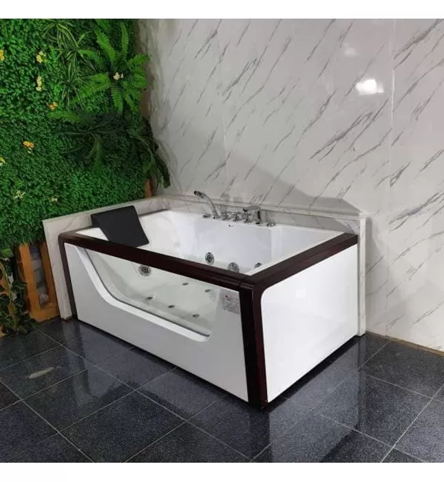 Bồn tắm áp tường massage 1.75m Govern K-8188