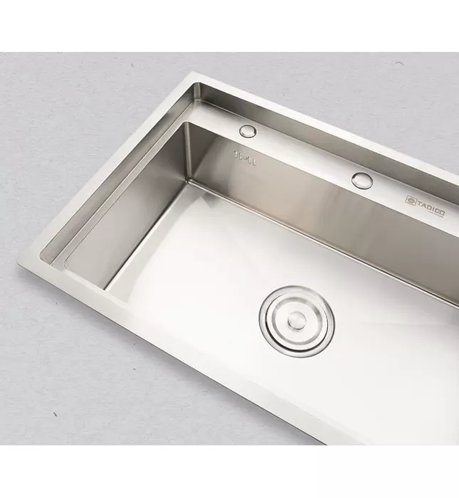 Chậu rửa bát đúc 1 hố SUS304 Tadico LUX.D.78.50.4.GB