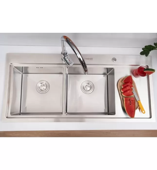 Chậu đúc 2 hố 1 bàn phải SUS304 Tadico LUX.C.105.48.3.GBB1