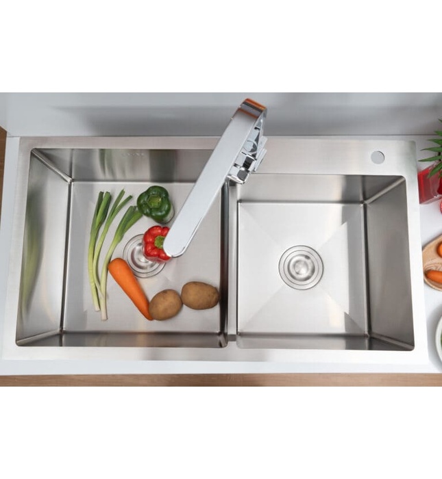 Chậu rửa bát đúc 2 hố lệch SUS304 Tadico LUX.L.82.45.2