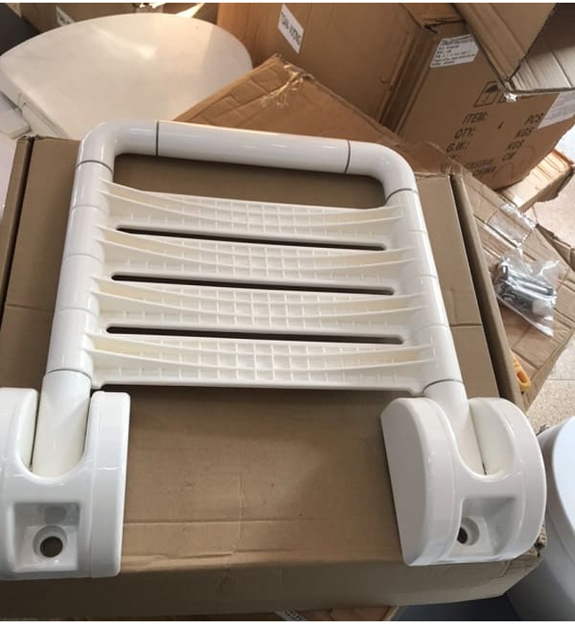 Ghế ngồi tắm treo tường Miken MKG-4032