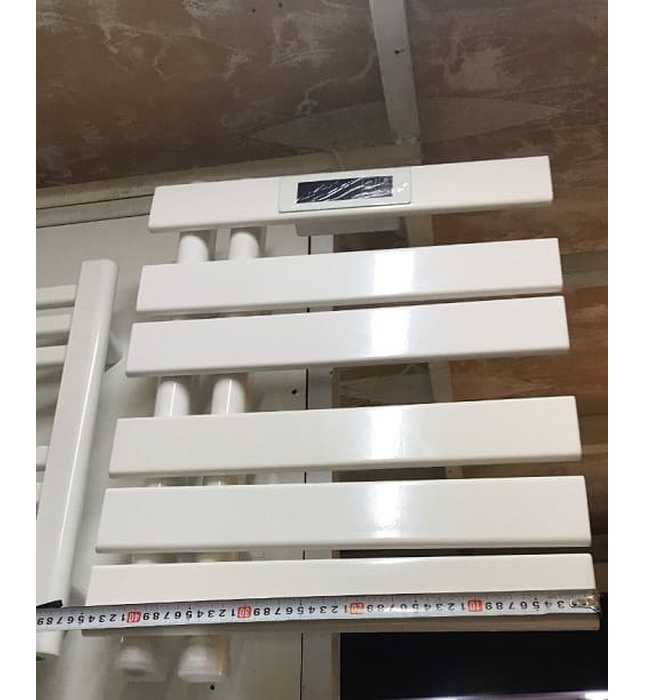 Giàn sấy khăn mặt khăn tắm màu trắng Miken 750W