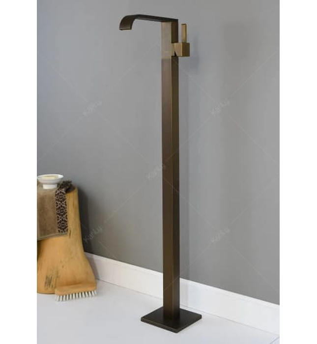 Sen bồn tắm nóng lạnh đặt sàn bằng đồng cổ điển Kanly GCAH7 