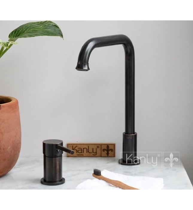 Vòi lavabo nóng lạnh màu đen âm bàn Kanly GCC41B 