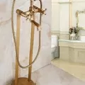 Sen bồn tắm nóng lạnh đặt sàn bằng đồng Haduvico ST021