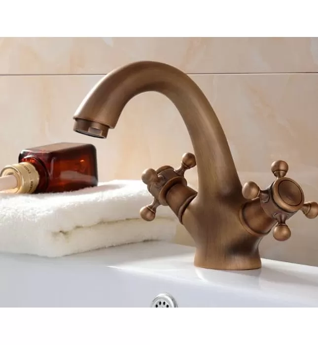 Vòi chậu nóng lạnh đồng thau Haduvico VR040