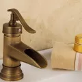 Vòi chậu nóng lạnh đồng thau Haduvico VR038