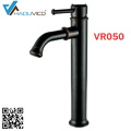 Vòi chậu nóng lạnh đồng thau màu đen Haduvico VR050