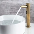 Vòi chậu nóng lạnh cao đồng thau cảm ứng Haduvico VR072