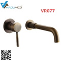 Vòi chậu nóng lạnh gắn tường đồng thau Haduvico VR077
