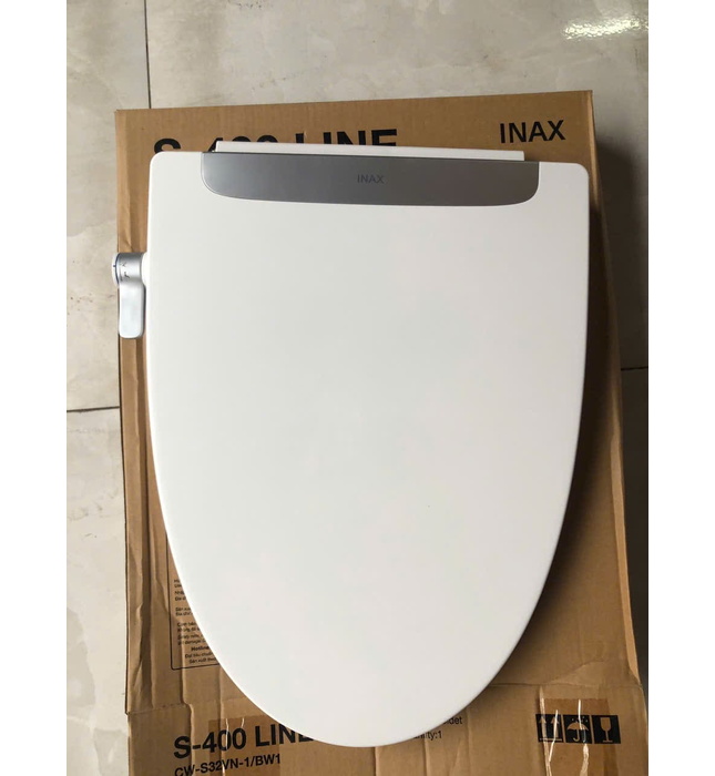 Nắp bàn cầu kết hợp vòi xịt rửa cơ Inax CW-S32VN