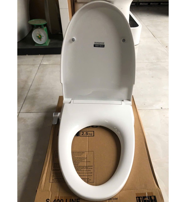 Nắp bàn cầu kết hợp vòi xịt rửa cơ Inax CW-S32VN