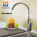 Vòi rửa chén nóng lạnh Tadico LUX-VRB.01