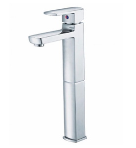 Vòi Lavabo Nóng Lạnh Cao Caesar B551CU
