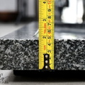 Khay tắm đứng đá granite đen Sông Hinh Kanly STS02