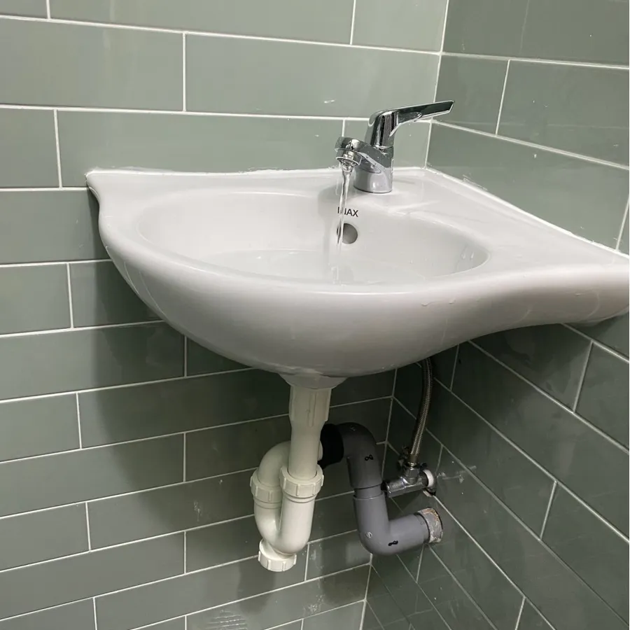 Lavabo chậu rửa mặt góc nhỏ đẹp Inax L-281V/BW1
