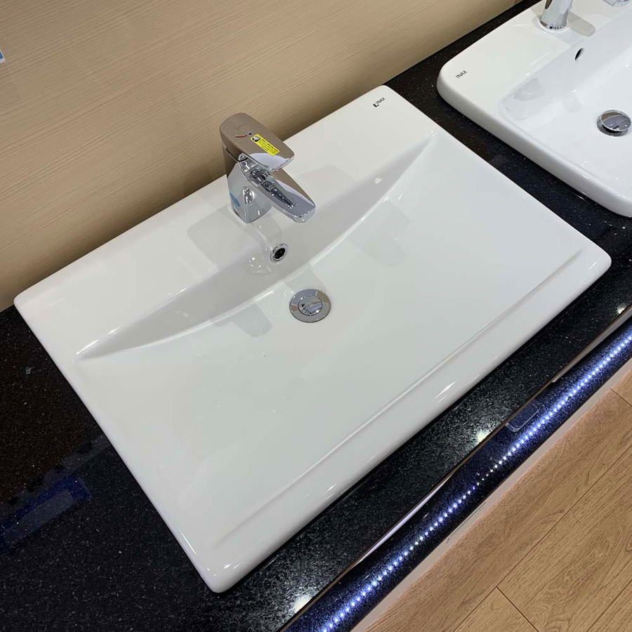 Chậu rửa mặt bàn đá dương vuông 1 lỗ Inax L-2397VFC