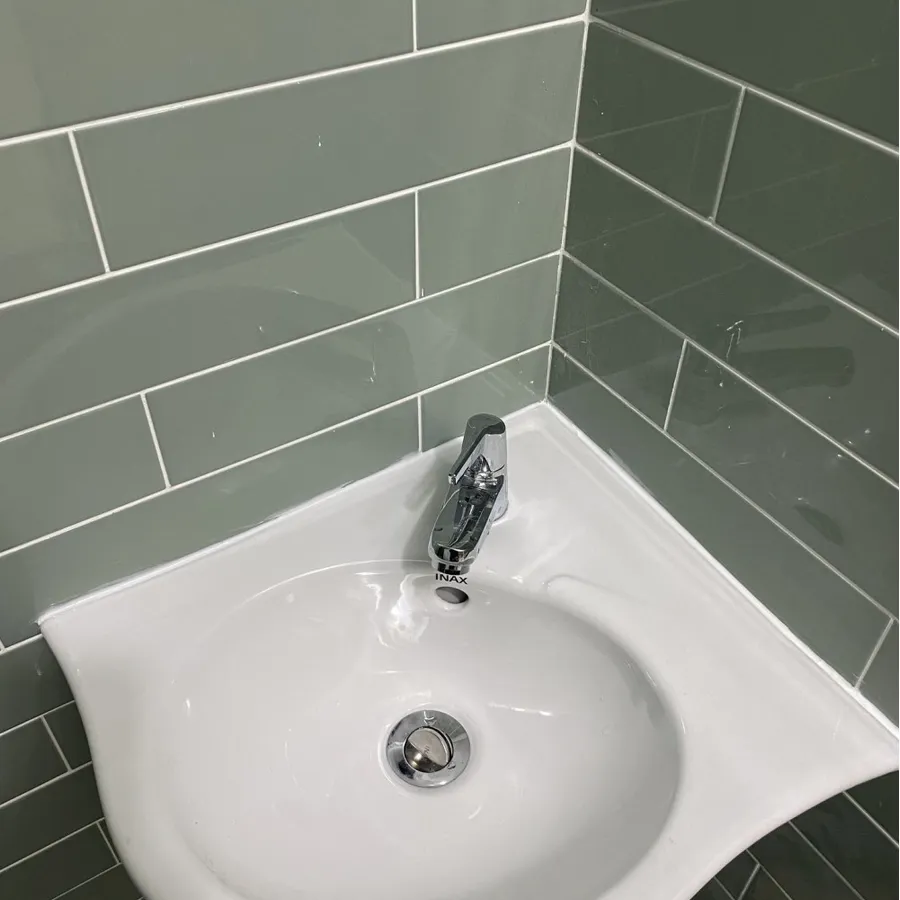 Lavabo chậu rửa mặt góc nhỏ đẹp Inax L-281V/BW1