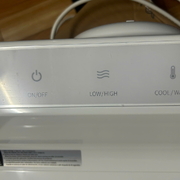 Máy sấy chân và cơ thể Hàn Quốc Vovo BD-7700W màu trắng