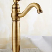 Vòi chậu rửa mặt tân cổ điển CleanMax 60205BF