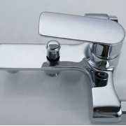 Sen Tắm Nóng Lạnh CleanMax 158004