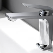 Vòi chậu rửa mặt nước nóng lạnh CleanMax RL-531292CR