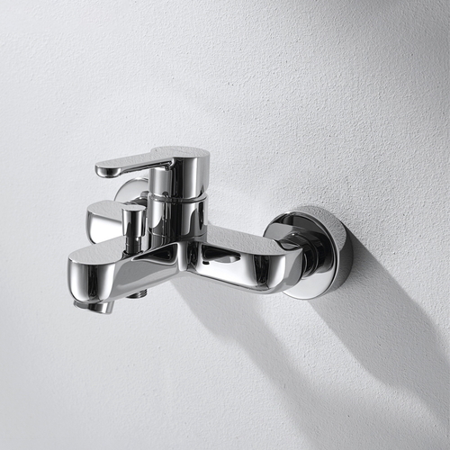 Củ sen tắm nóng lạnh Bravat F63783C-01A