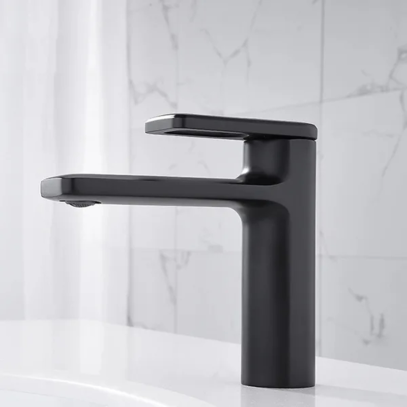 Vòi Chậu Lavabo Nóng Lạnh Màu Đen Miken MK-8032B