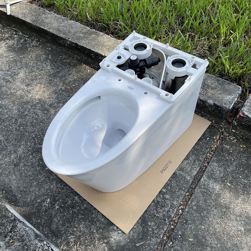Bàn cầu đặt sàn nắp êm American Standard WP-3232 
