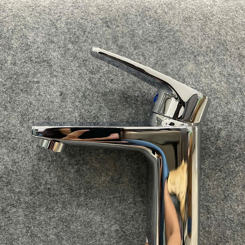 Vòi lavabo lạnh Caesar B119C