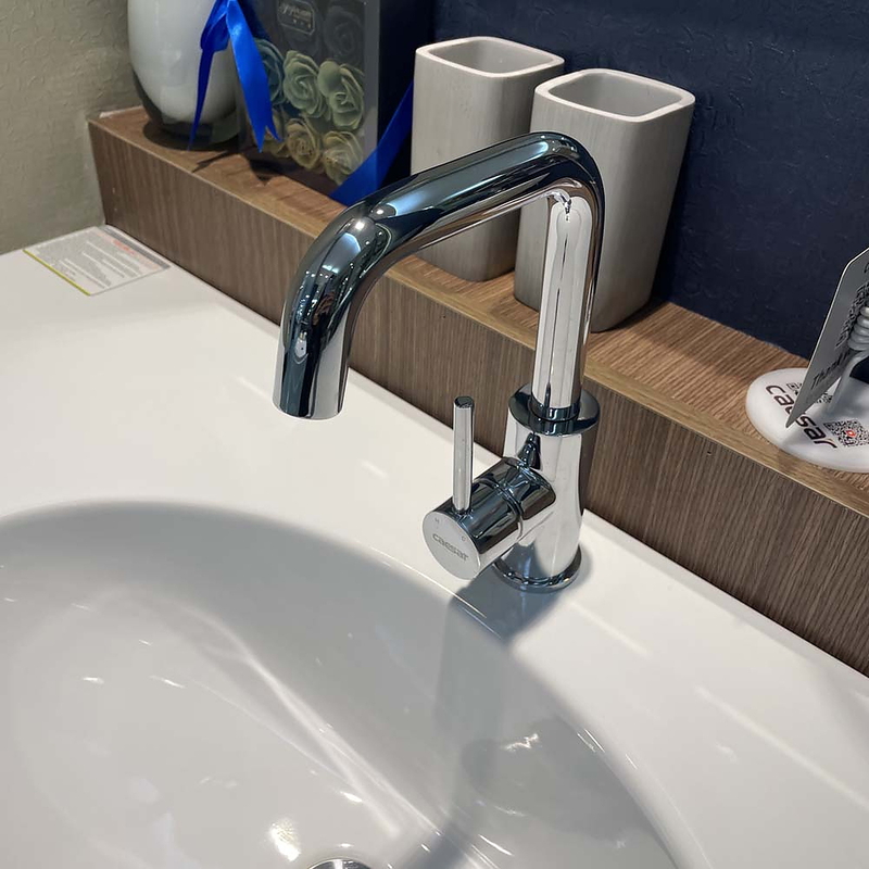 Vòi Lavabo Nóng Lạnh 1 Chân Caesar B520CU