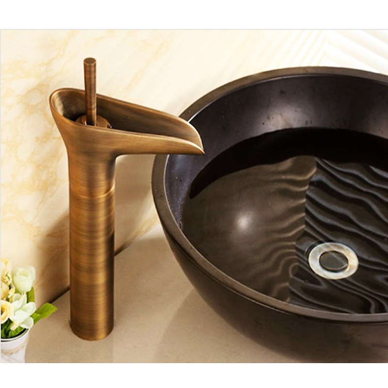 Vòi lavabo nóng lạnh bằng đồng cổ điển Kanly GCA07