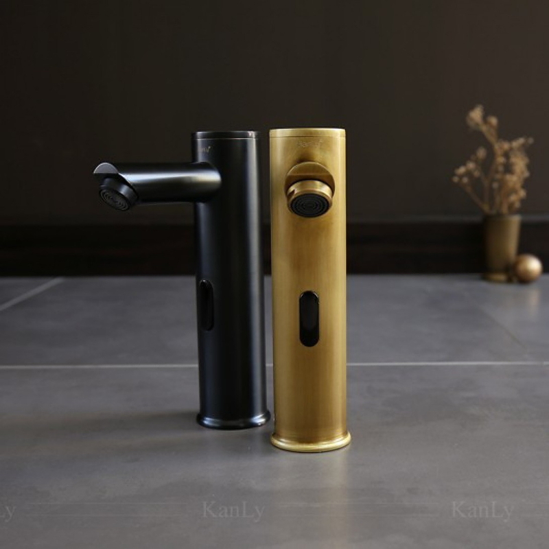 Vòi lavabo cảm ứng nóng lạnh bằng đồng cổ điển Kanly GCVC1