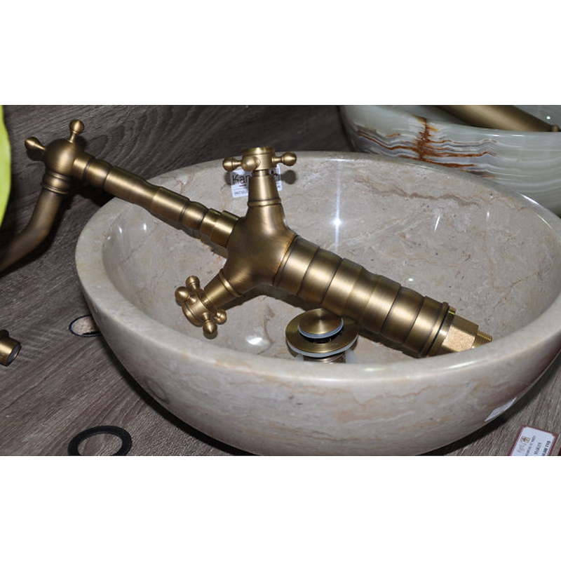 Vòi lavabo nóng lạnh bằng đồng cổ điển Kanly GCA01