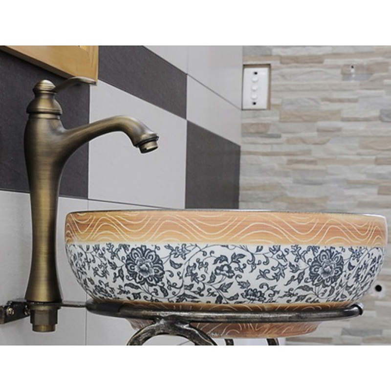 Vòi lavabo nóng lạnh bằng đồng cổ điển Kanly GCA04