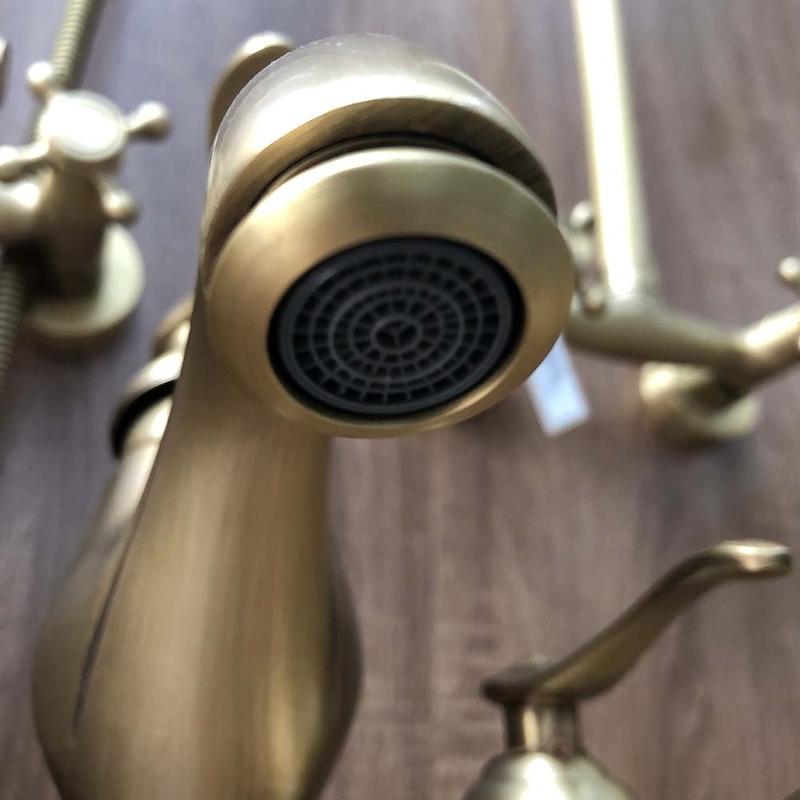 Vòi lavabo nóng lạnh bằng đồng cổ điển Kanly GCA09
