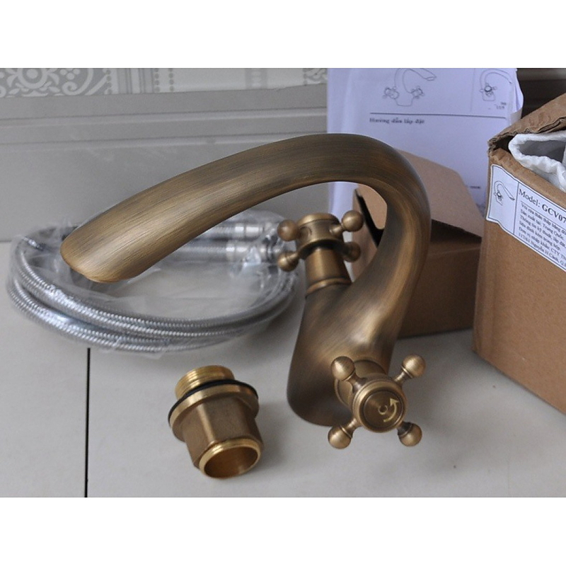 Vòi lavabo nóng lạnh bằng đồng cổ điển Kanly GCV07