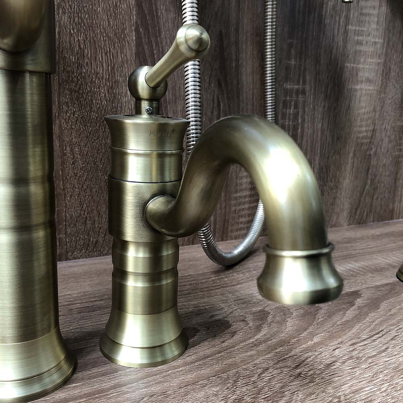 Vòi lavabo nóng lạnh bằng đồng cổ điển Kanly GCV16