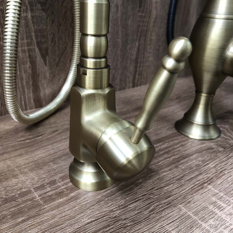 Vòi rửa bát nóng lạnh đồng cổ điển Kanly GCC04