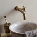 Vòi lavabo lạnh âm tường bằng đồng cổ điển Kanly GCT11