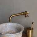 Vòi lavabo lạnh âm tường bằng đồng cổ điển Kanly GCT11