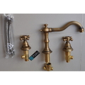Vòi lavabo nóng lạnh 3 lỗ bằng đồng cổ điển Kanly GCB07