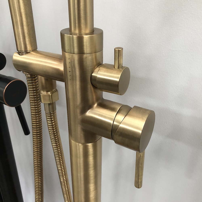 Sen bồn tắm nóng lạnh đặt sàn bằng đồng cổ điển Kanly GCS06