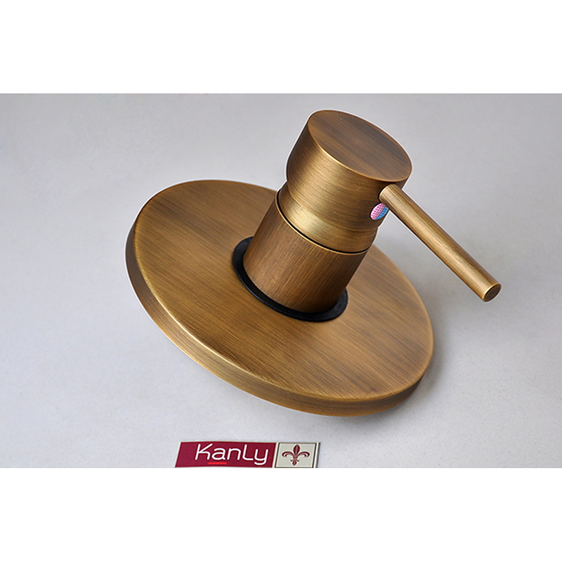 Sen tắm âm tường nóng lạnh bằng đồng Kanly GCS71
