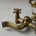 Sen tắm nóng lạnh bằng đồng Kanly GCS01